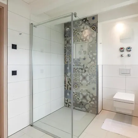 Prora Solitaire Avida Loft 3 *